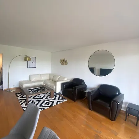 4 Bedroom Apartment, River Seine View, Parking, La Défense Apartment
